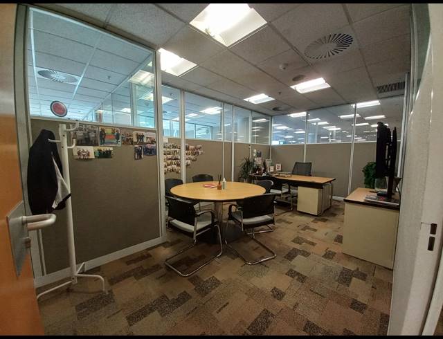 7,143M² FULL FLOOR TO LET IN GOODWOOD CENTRAL